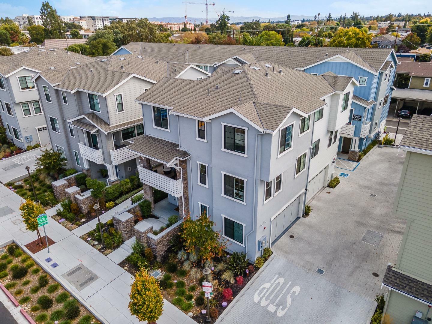457 Harrison Avenue  Redwood City CA 94062 photo