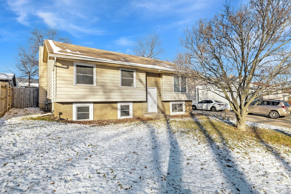 Property Photo:  3210 SE 20th Street  IA 50320 