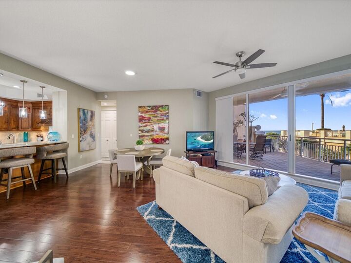 Property Photo:  11 San Marco St Street 306  FL 33767 