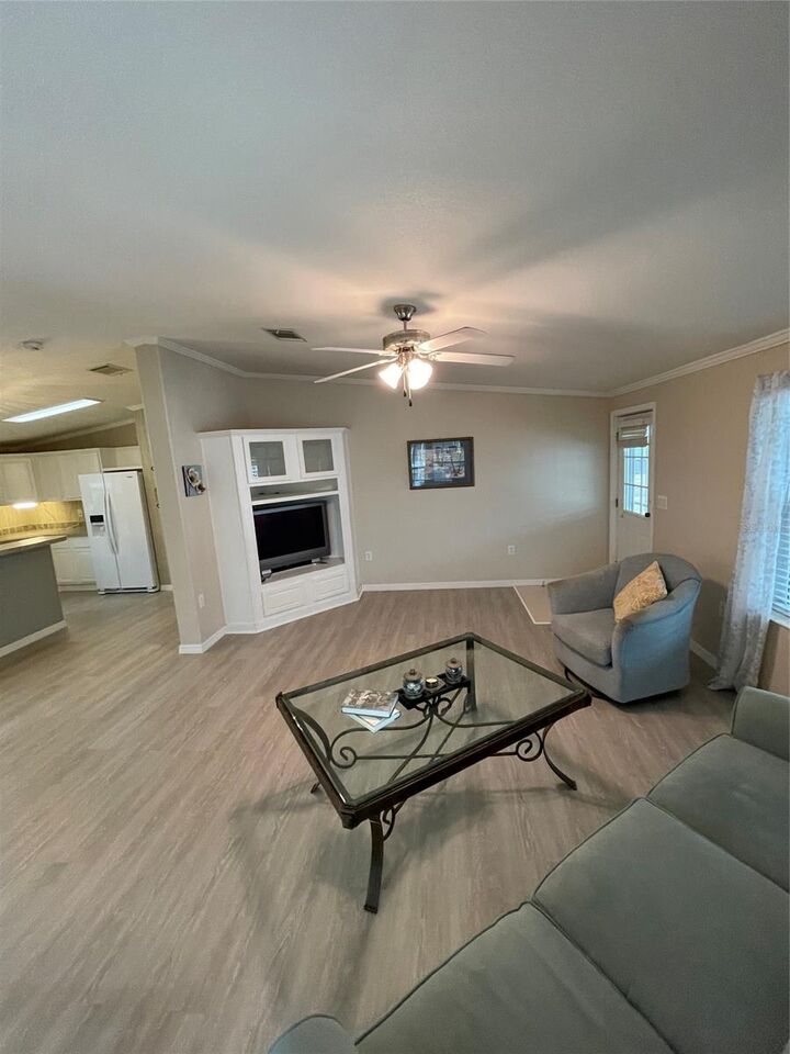 Property Photo: 4352 Dolphin Way FL 32141