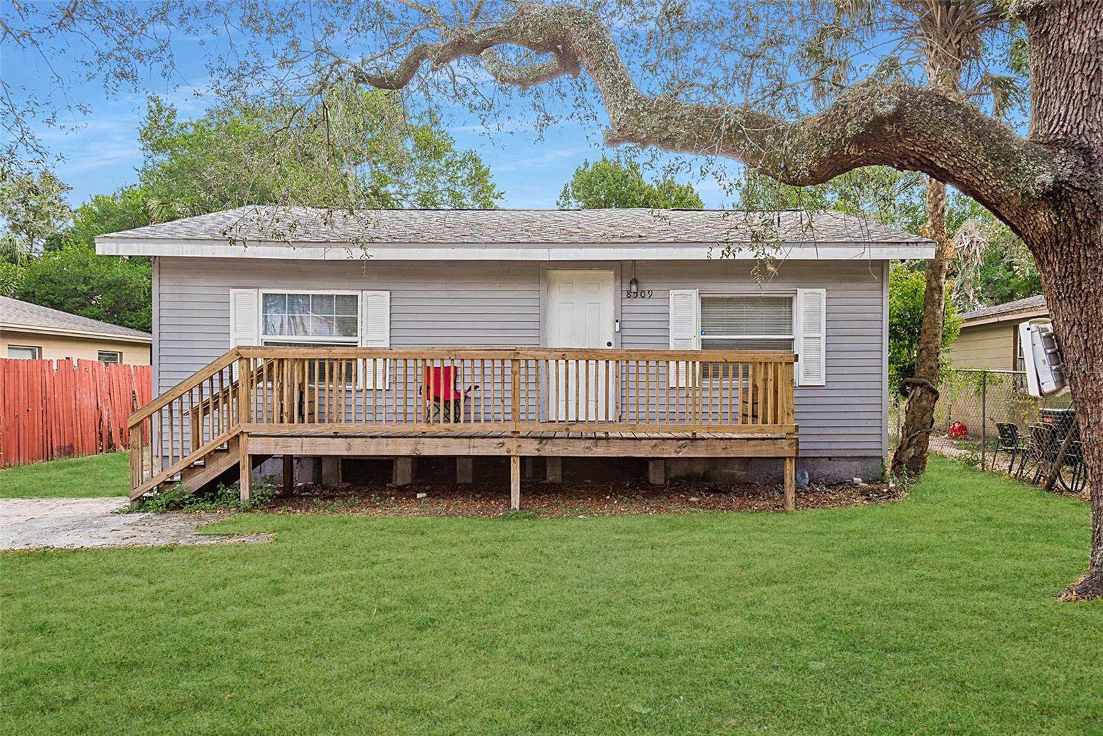 Property Photo:  8509 N 11th Street  FL 33604 