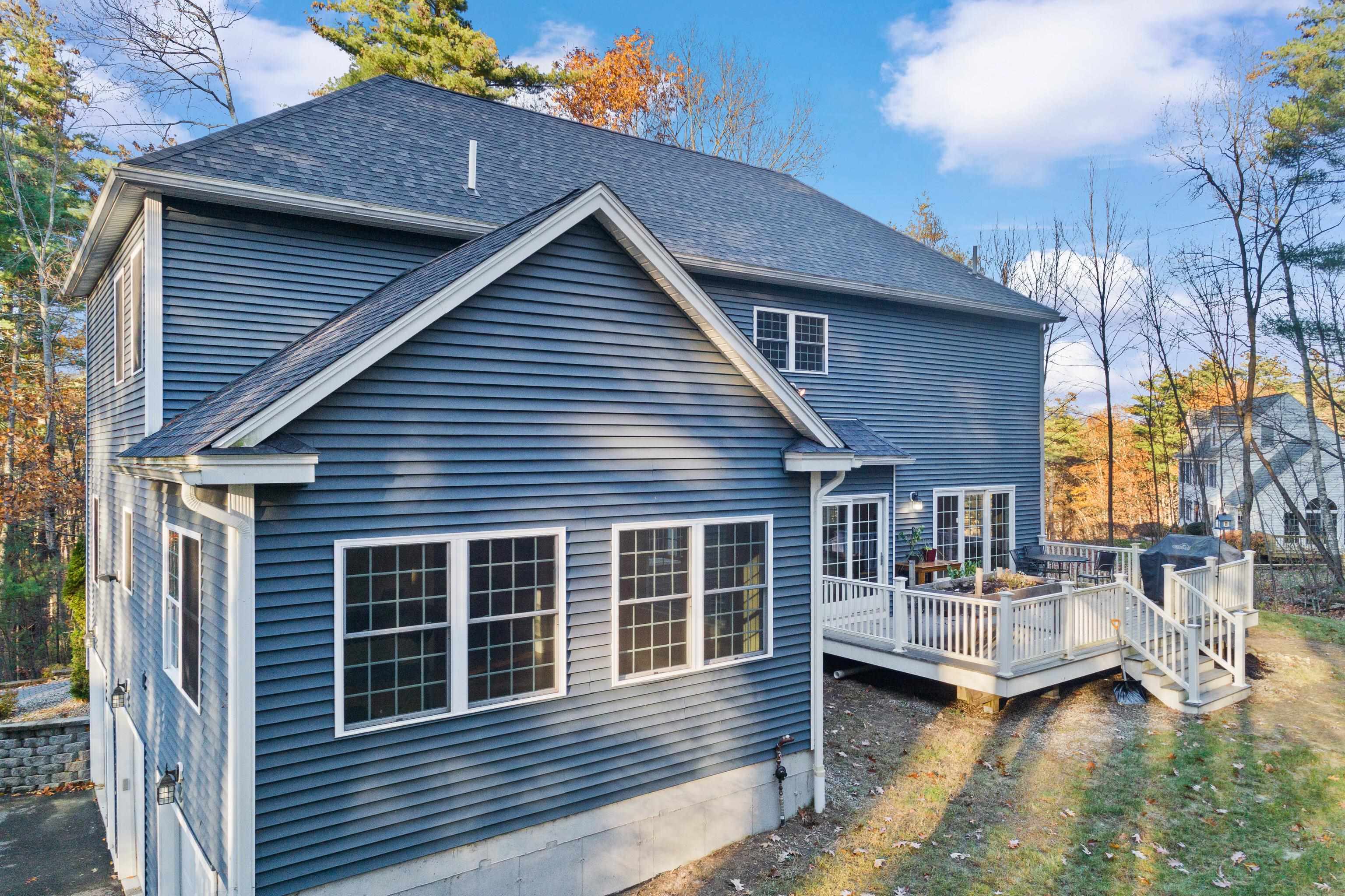 Property Photo:  18 Longmeadow Road  NH 03087 