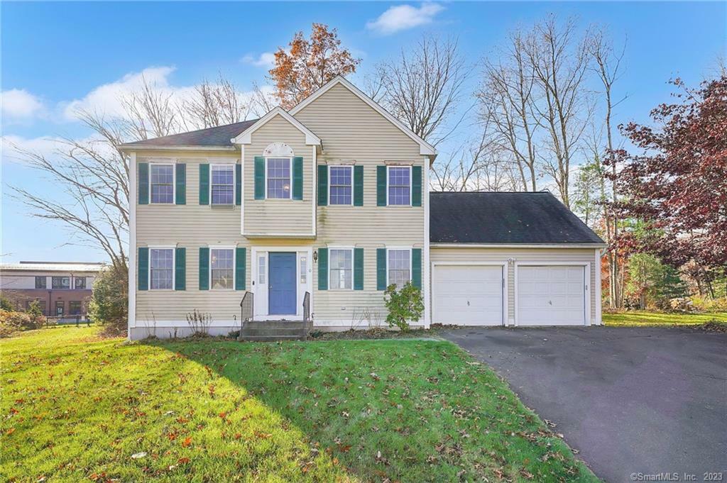 Property Photo: 10 Sedgewick Circle 10 CT 06074