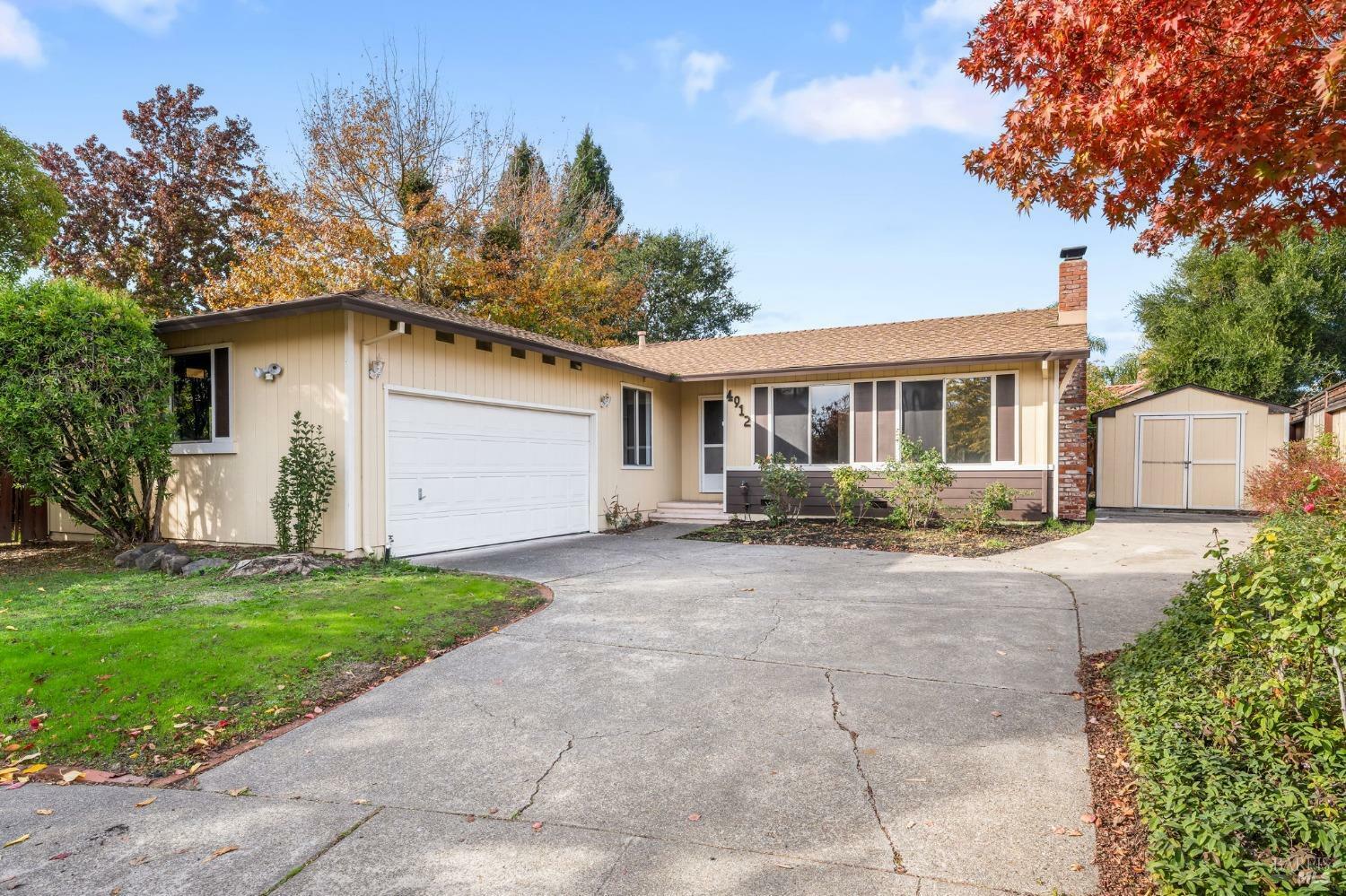 Property Photo:  4912 Everglade Drive  CA 95409 