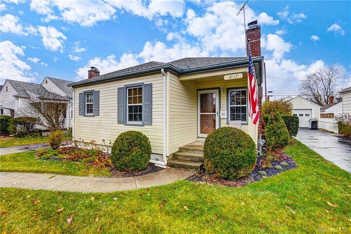 1017 Yorkshire Place  Dayton OH 45419 photo