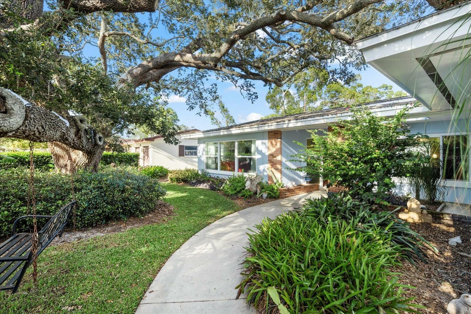 Property Photo:  1335 Highfield Drive  FL 33764 