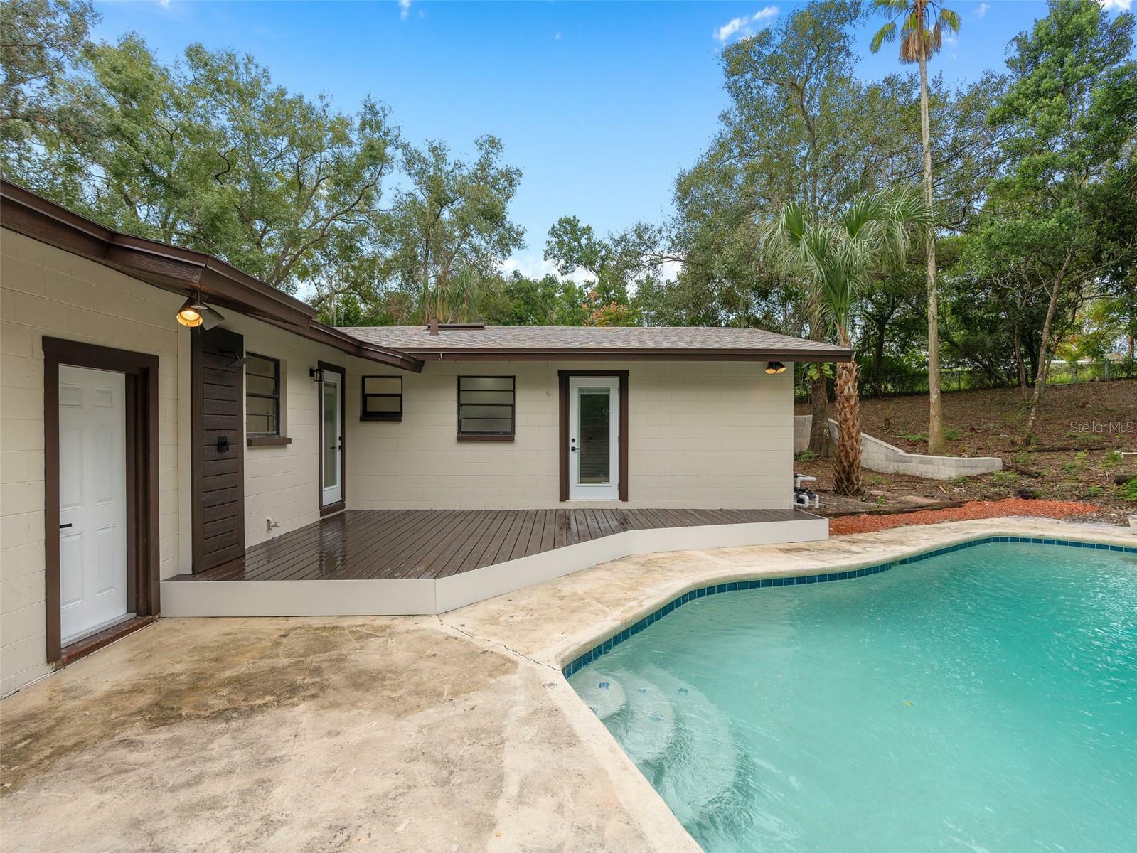 Property Photo:  1424 Harriett Avenue  FL 33844 