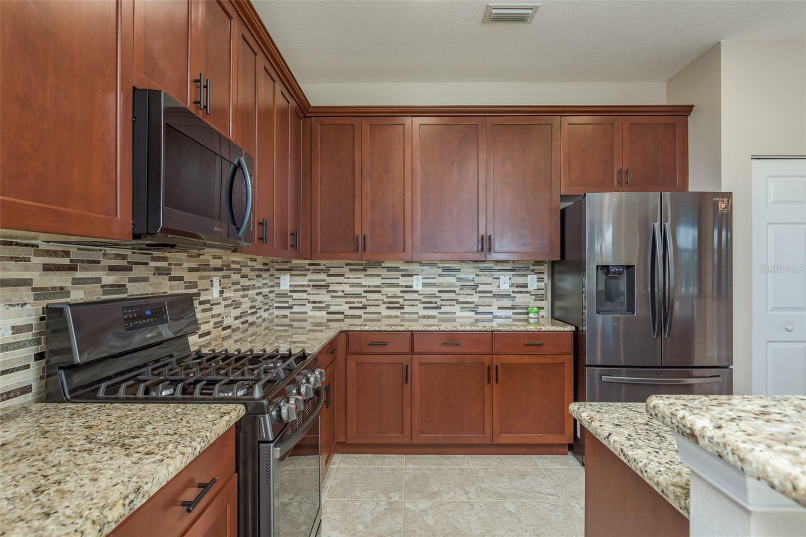 Property Photo:  8523 Eagle Brook Drive  FL 34638 