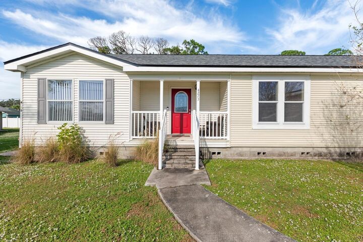 Property Photo: 4273 S Salford Boulevard FL 34287