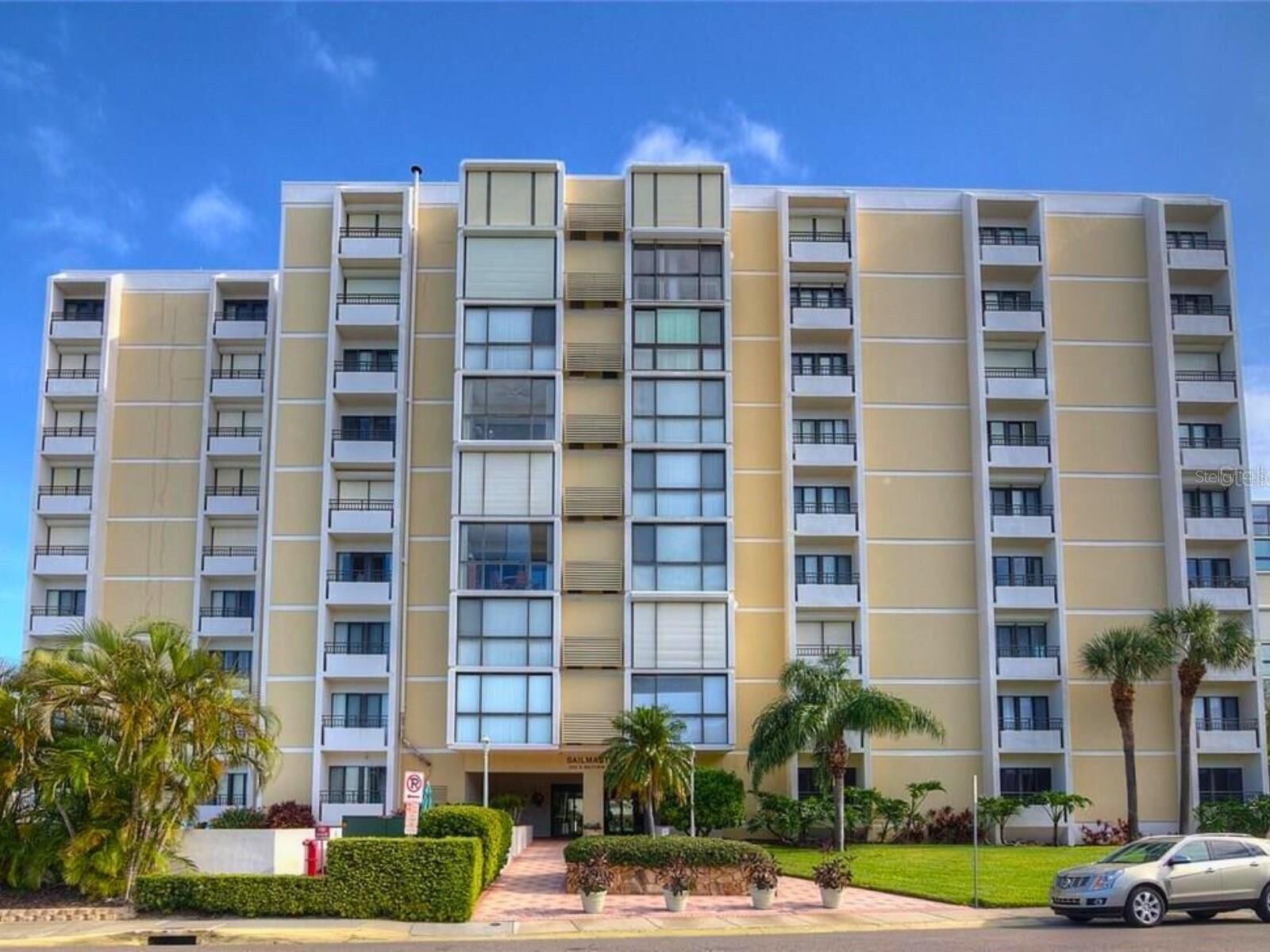 Property Photo: 830 S Gulfview Boulevard 803 FL 33767