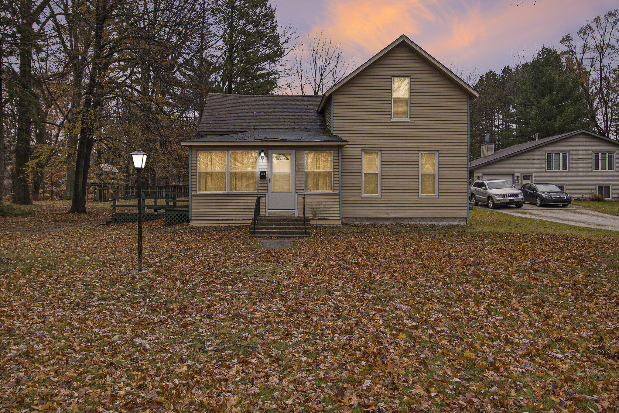 Property Photo:  707 S Livingston Street  MI 49461 