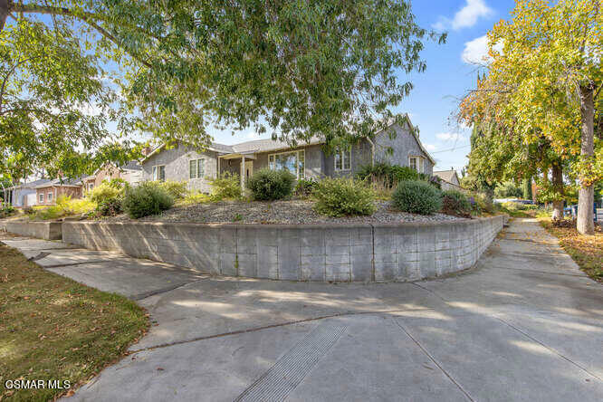 Property Photo:  5525 Wortser Avenue  CA 91401 