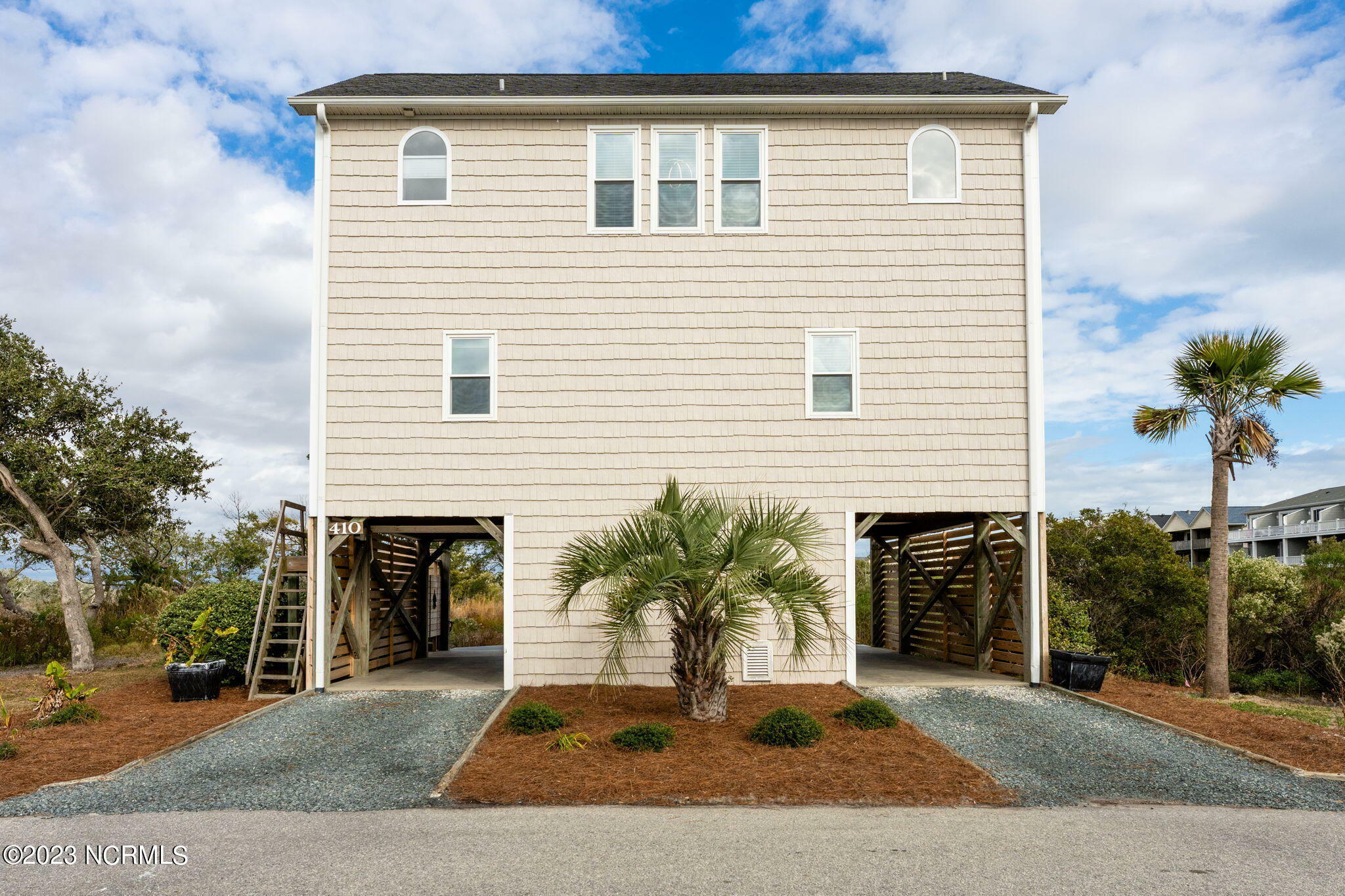 Property Photo:  410 W Wilmington Avenue  NC 28445 