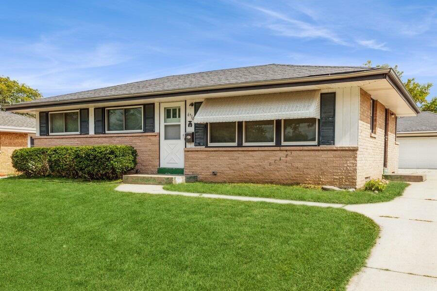 Property Photo: 6710 N 81st St WI 53223