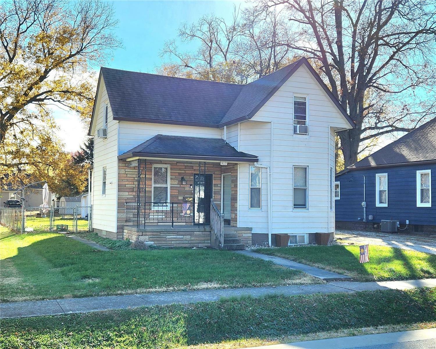 Property Photo: 417 E Adams Street IL 62269