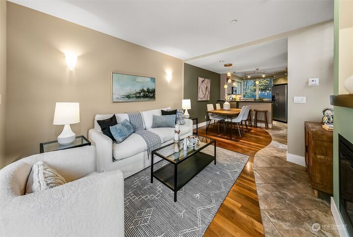 Property Photo:  3627 Dayton Avenue N A  WA 98103 