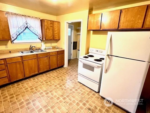 Property Photo:  1704 Walla Walla Avenue  WA 99362 