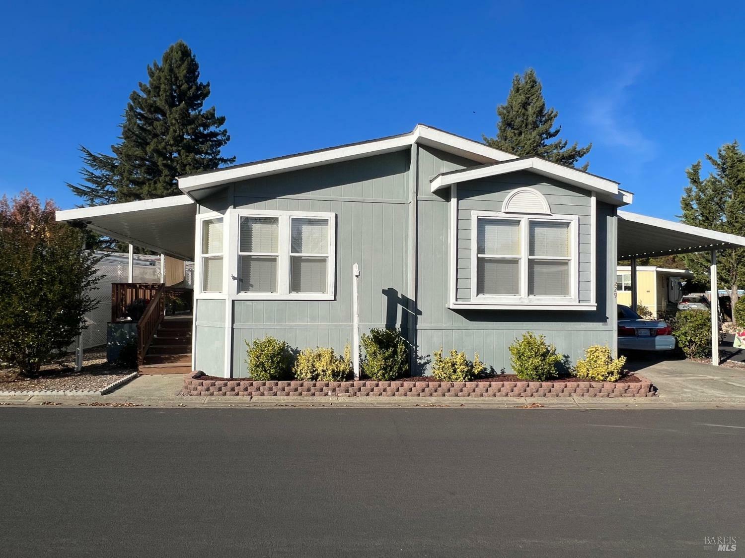 Property Photo: 229 Colonial Park Drive CA 95403