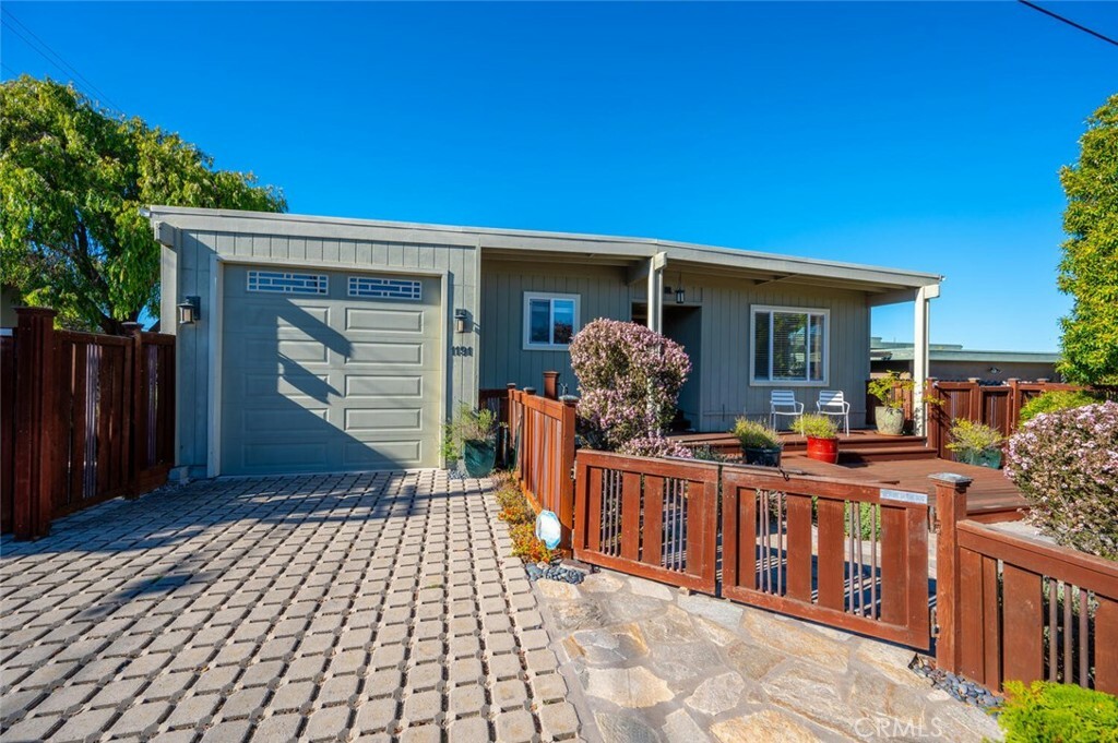 Property Photo:  1191 12th Street  CA 93402 