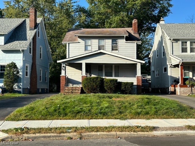 928 Dresden Road  Cleveland Heights OH 44112 photo