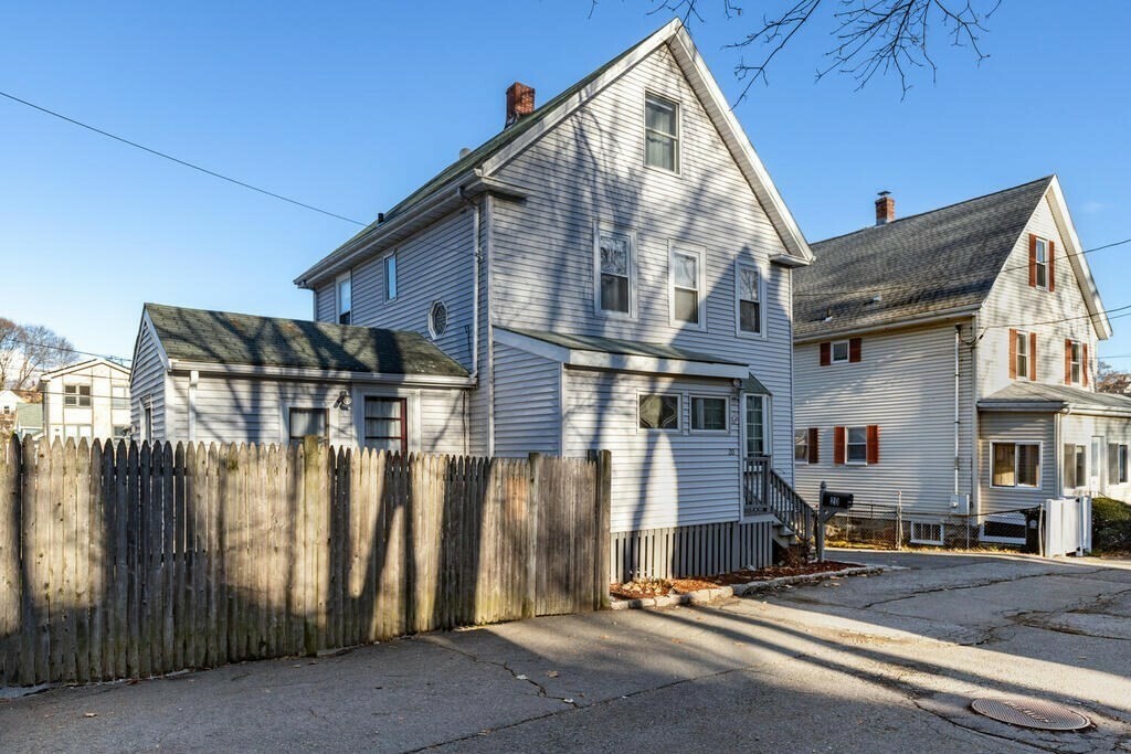 Property Photo:  20 Oakland Road  MA 02148 