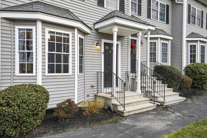 Property Photo:  18 Sprucewood Lane 18  MA 01606 