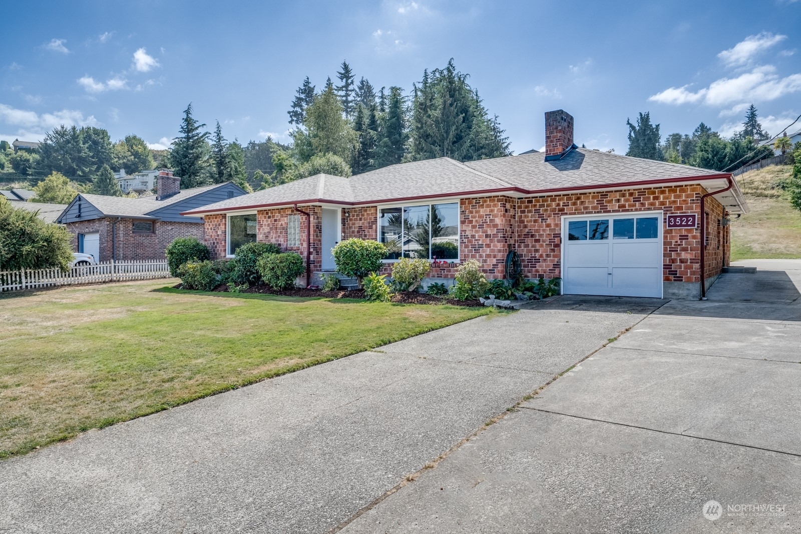 Property Photo: 3522 Upland Avenue WA 98203