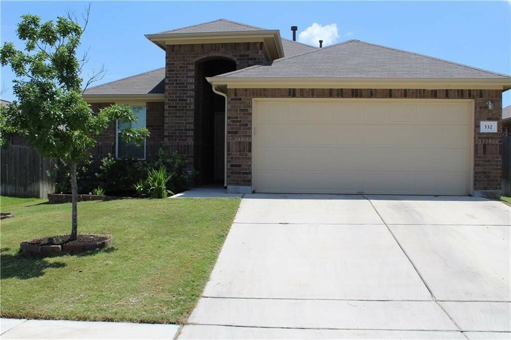 Property Photo:  332 Strawberry Blonde Drive  TX 78610 