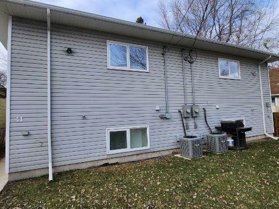 Property Photo:  41 12th Street North  MB R7A 2S9 