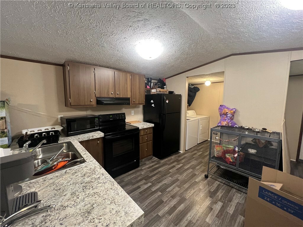 Property Photo: 5325 Starling Drive WV 25306