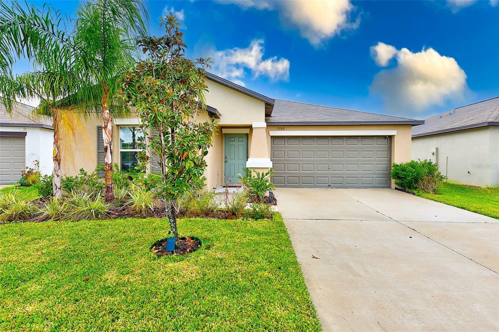 Property Photo:  7166 Samuel Ivy Drive  FL 33619 