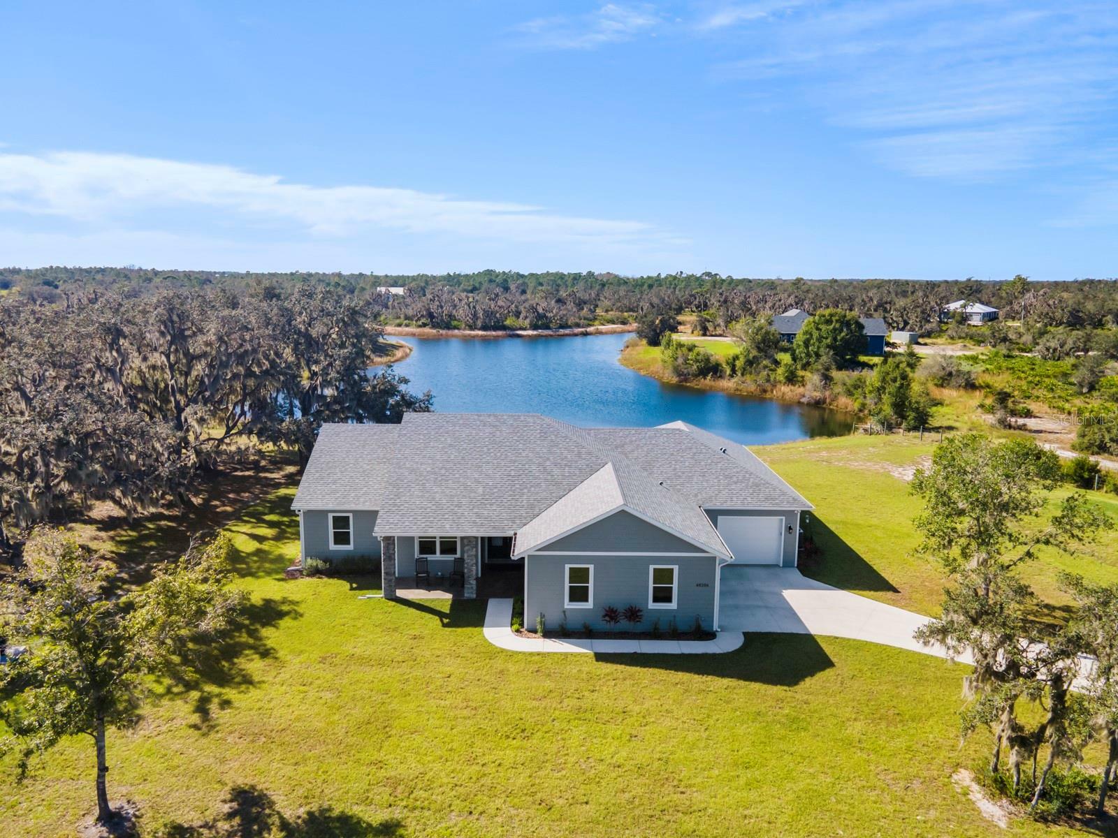 Property Photo: 40206 11th Ave E FL 34251