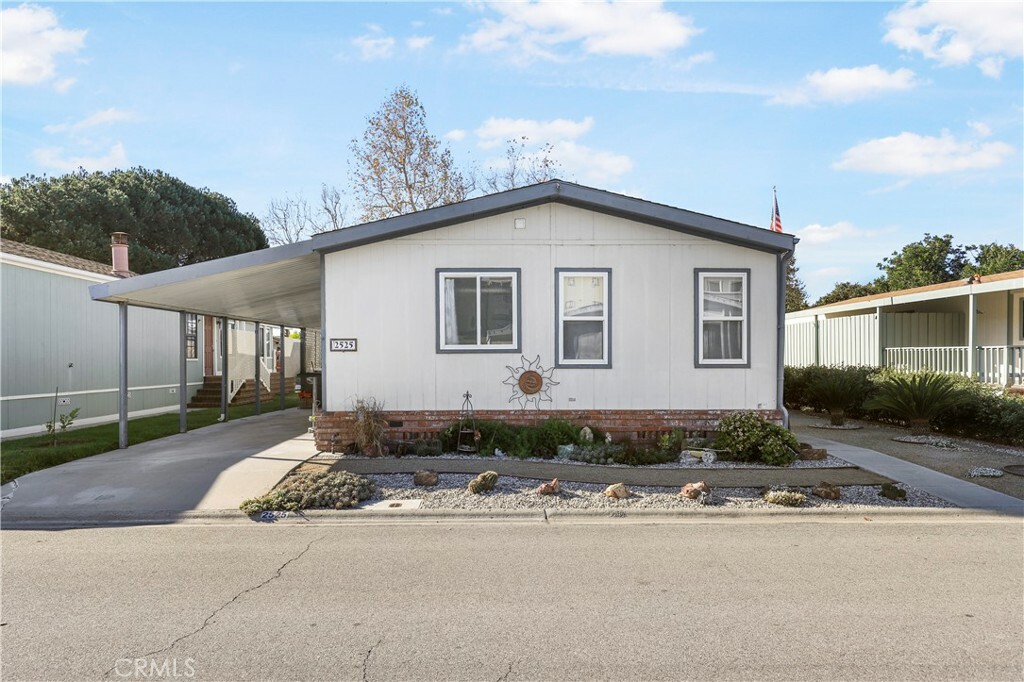 Property Photo:  2525 Apple Lane 87  CA 93036 