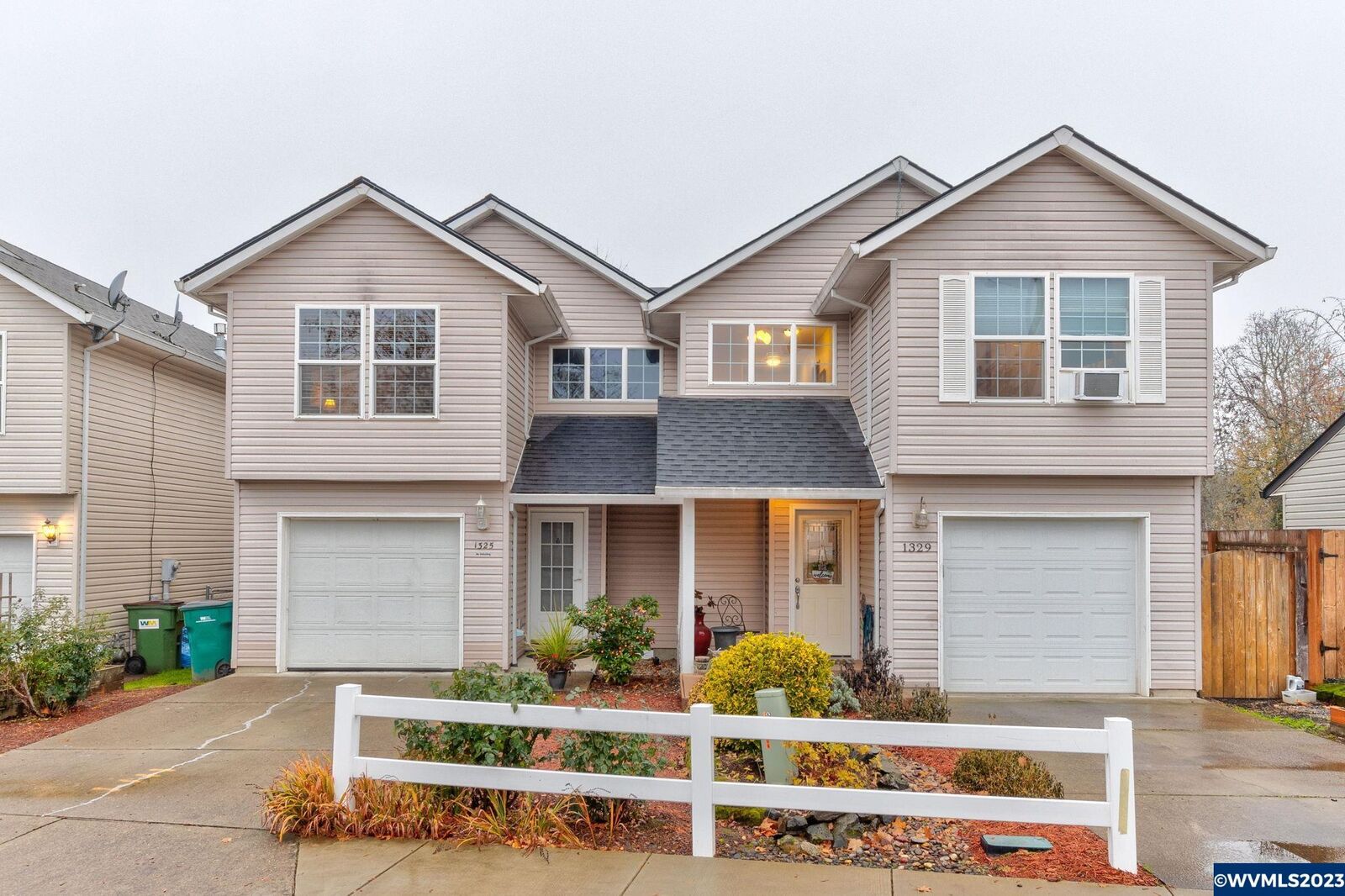 Property Photo: 1329 N Creekside Ln OR 97132