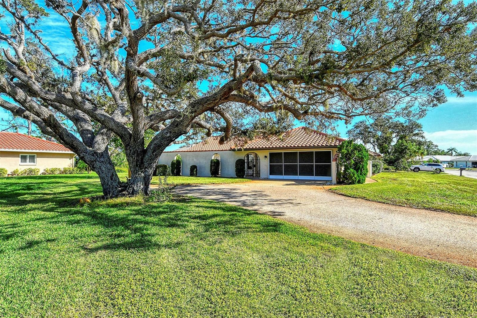 Property Photo:  151 Brandywine Circle  FL 34223 