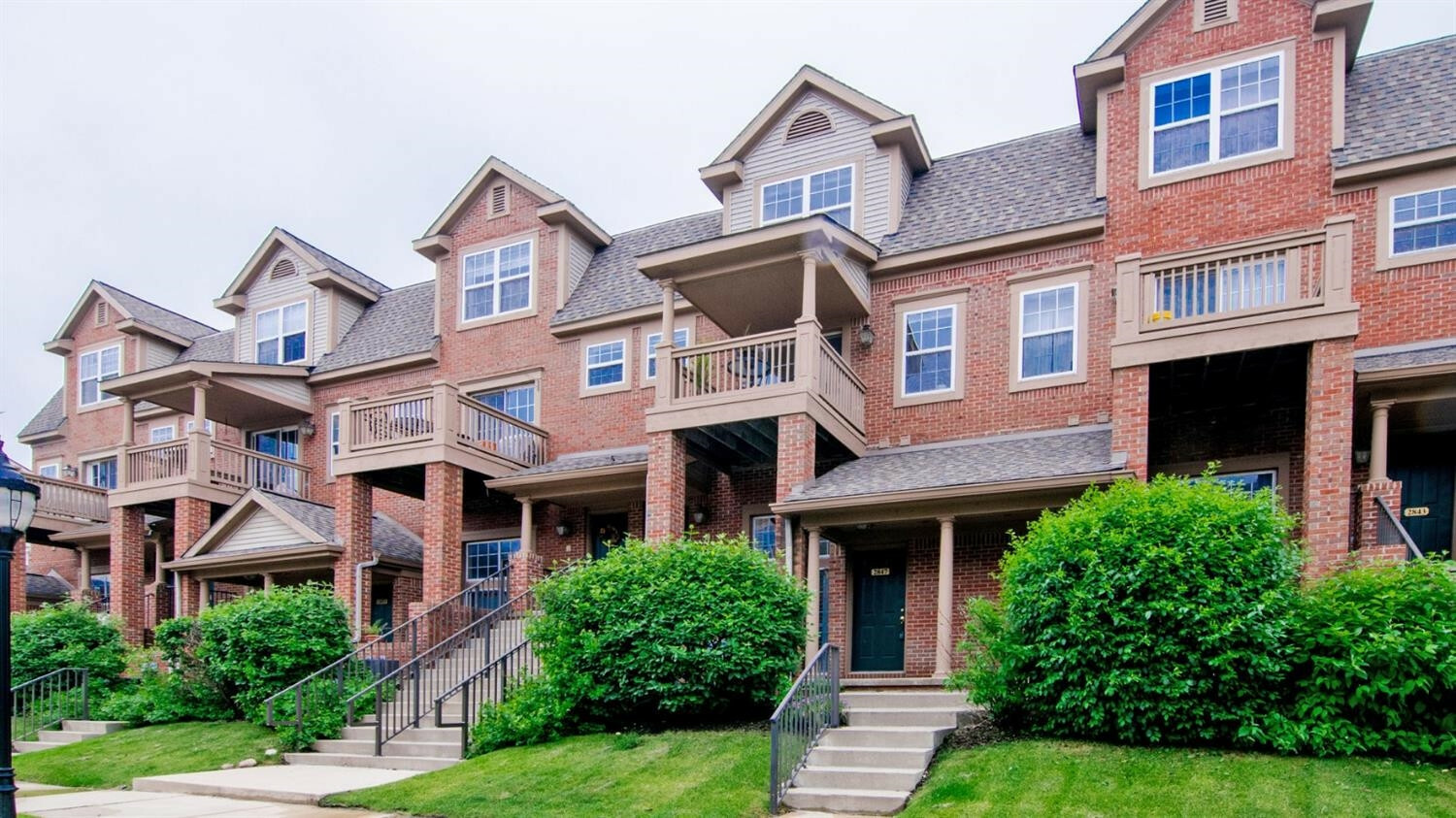 Property Photo: 2847 Barclay Way MI 48105