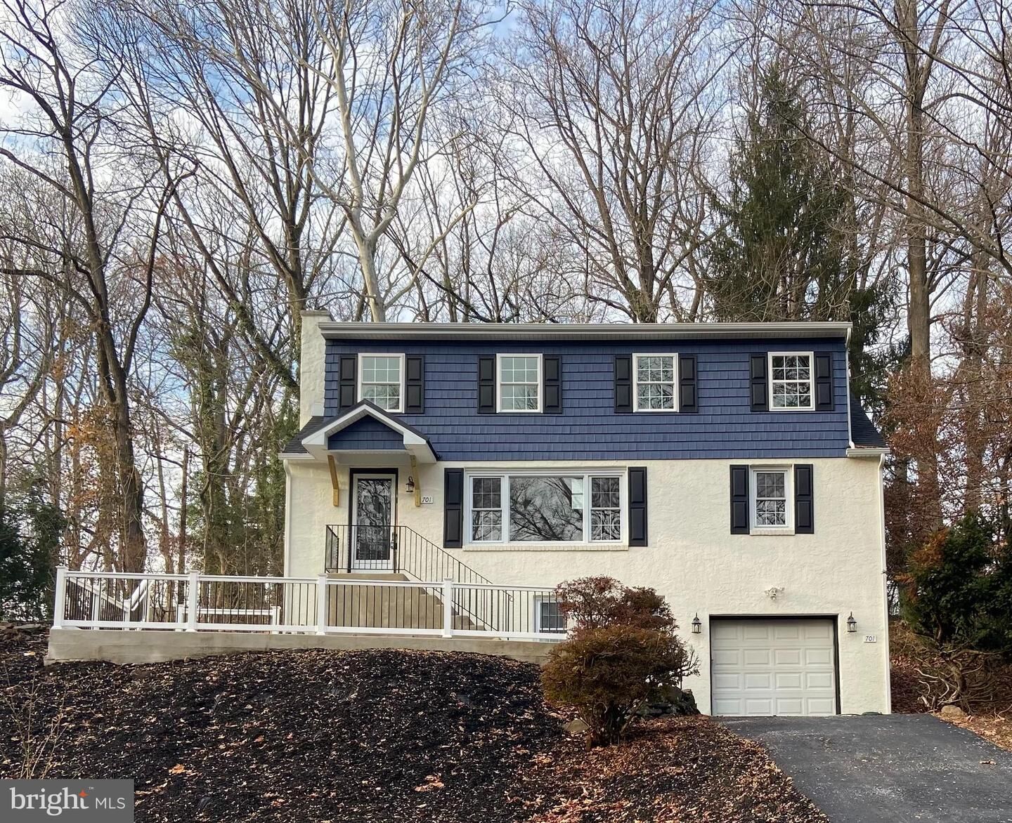 Property Photo: 701 Hemlock Road PA 19063
