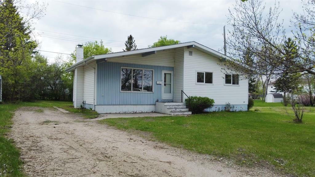 Property Photo:  437 Kilmury Place  MB R0K 0E0 