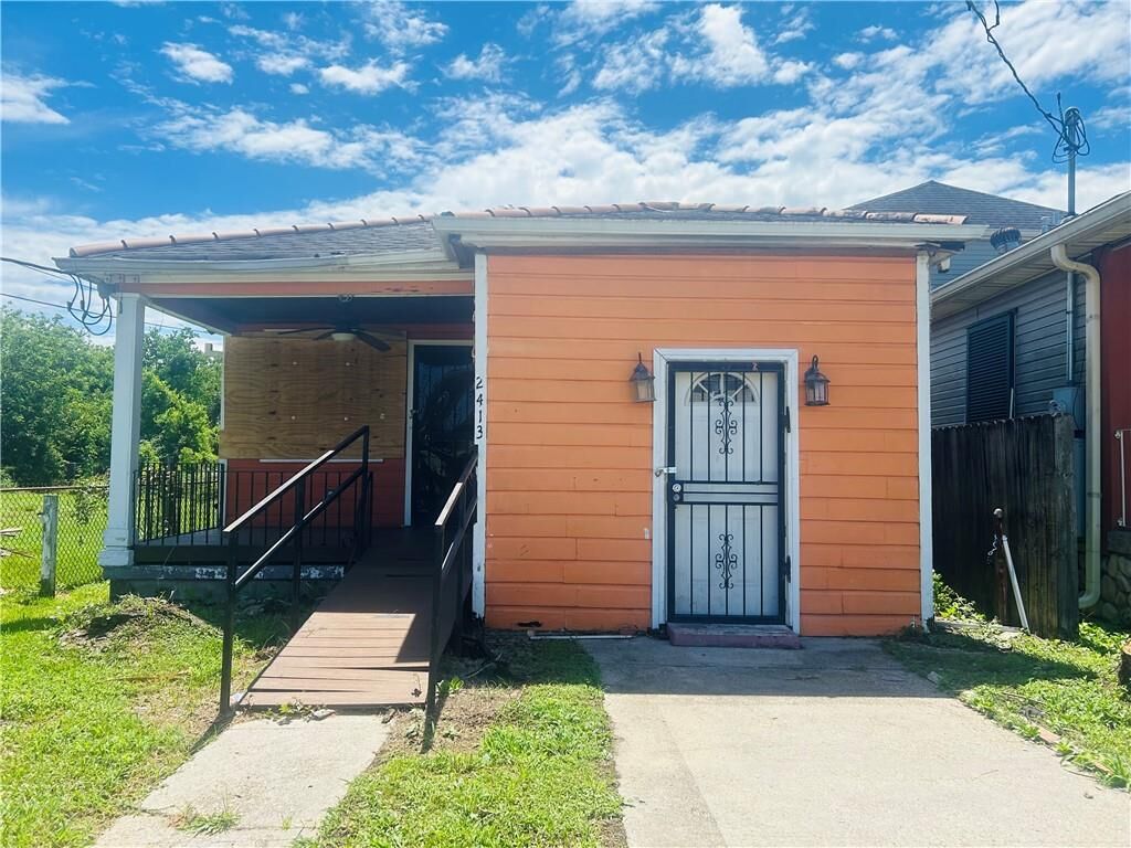 Property Photo:  2413 Bartholomew Street  LA 70117 