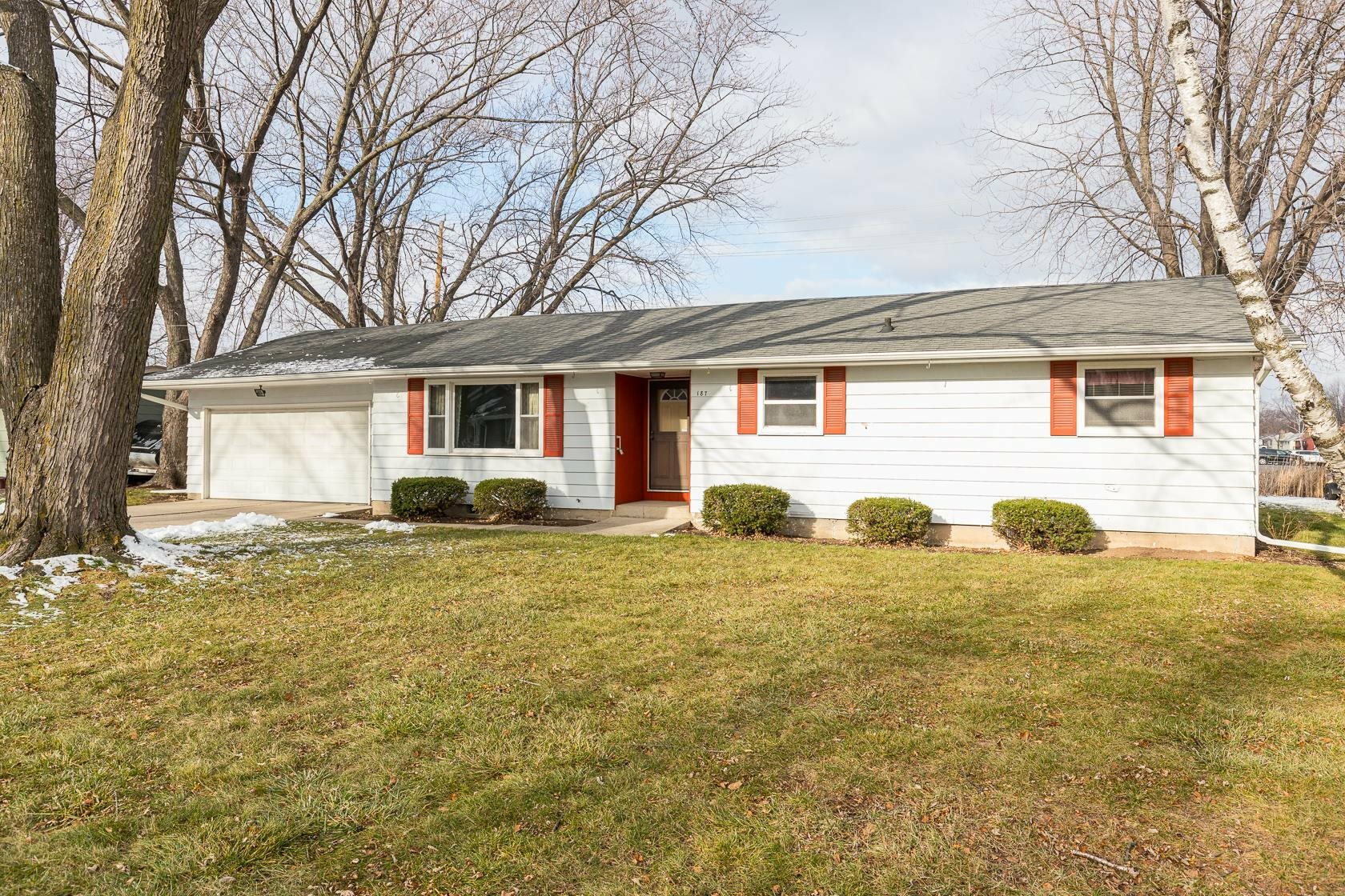 Property Photo:  187 Plummer Court  WI 54956 