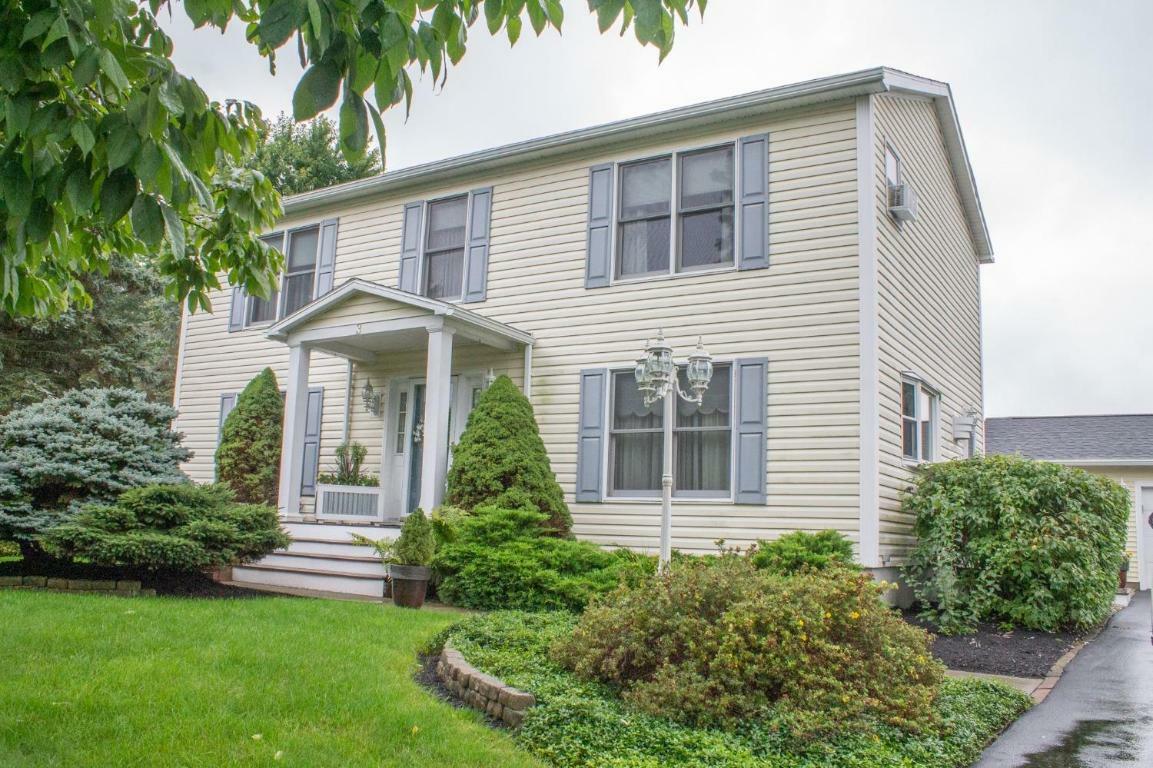 Property Photo:  3 Tanbark Circle  NY  