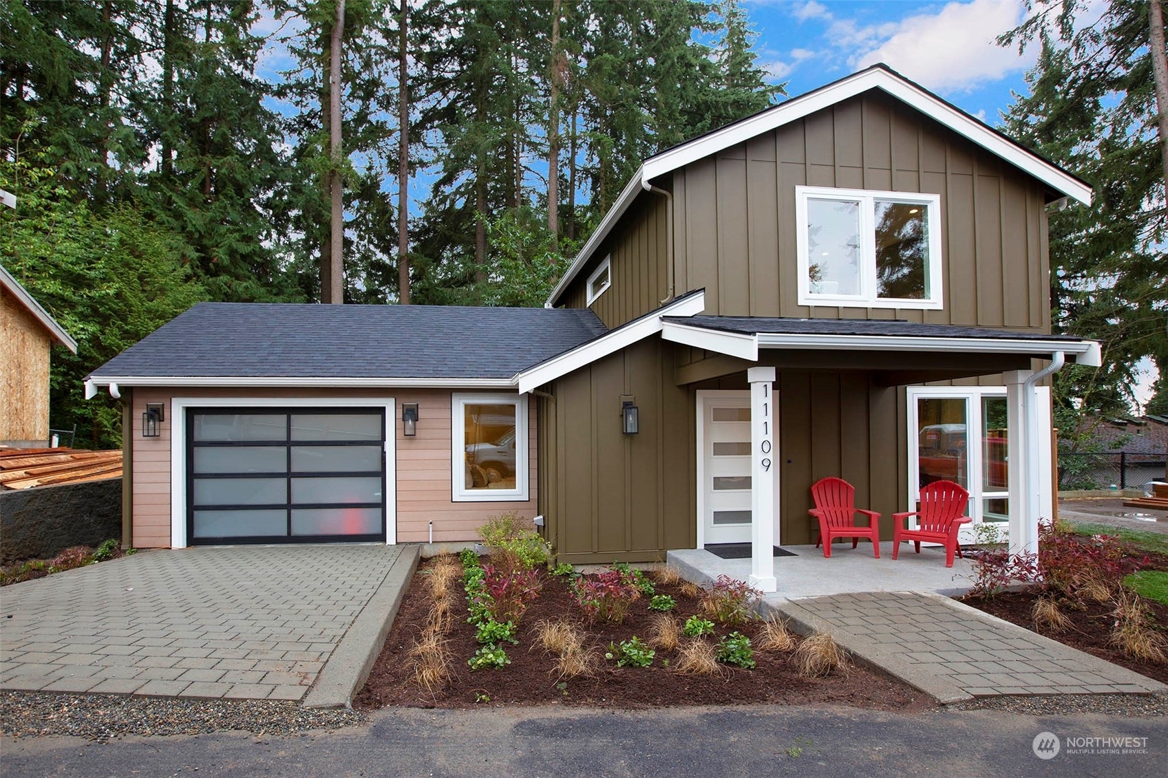 Property Photo: 11109 NE 46th Lane WA 98033