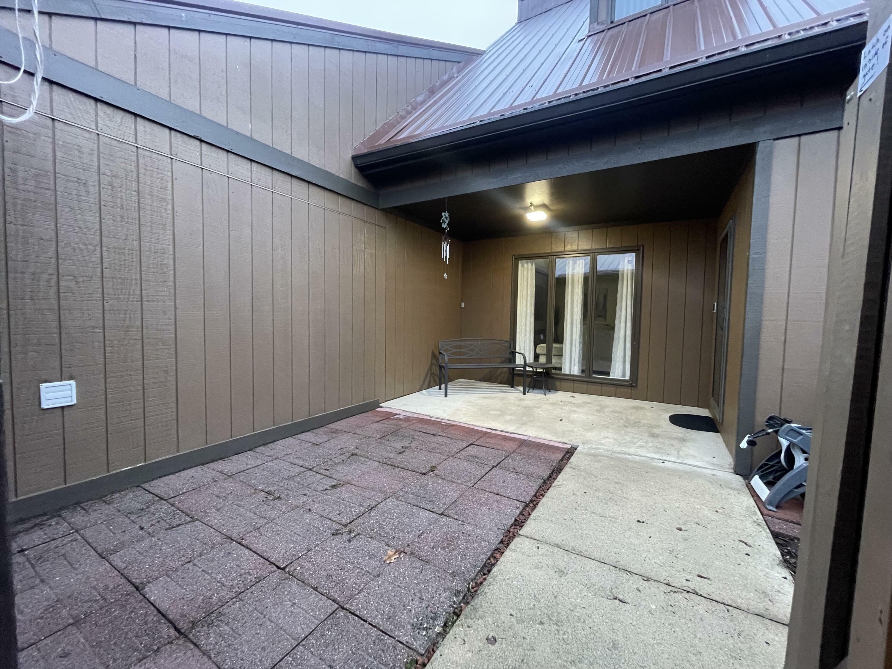 Property Photo:  516 Fleetwood Court B  TN 37660 