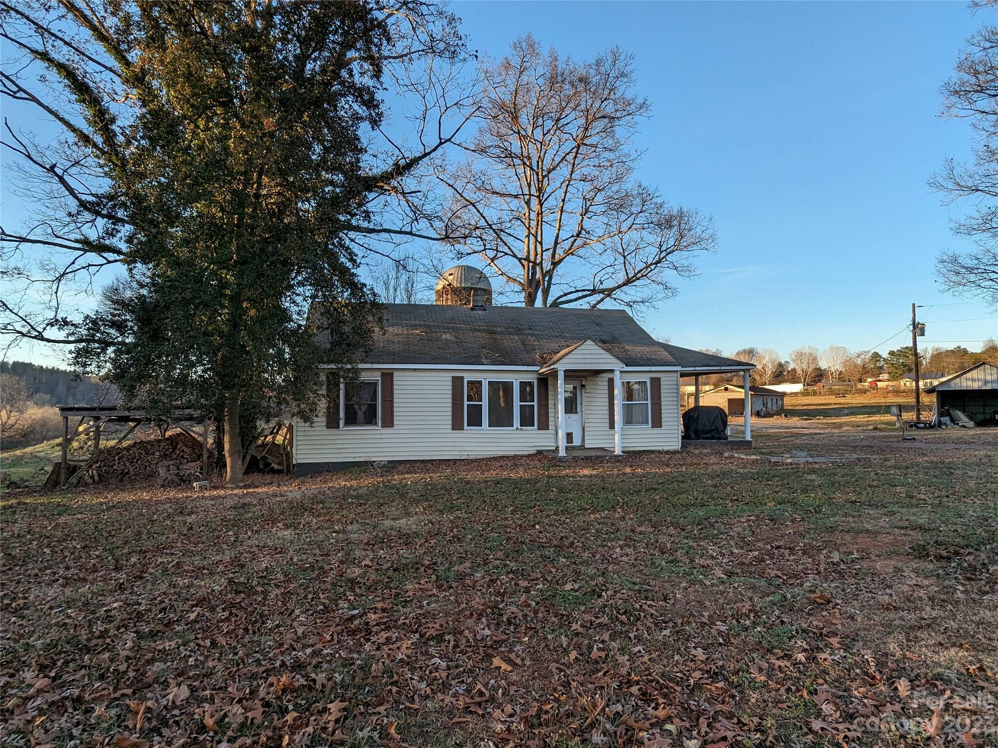 Property Photo:  736 Mount Bethel Road  NC 28634 