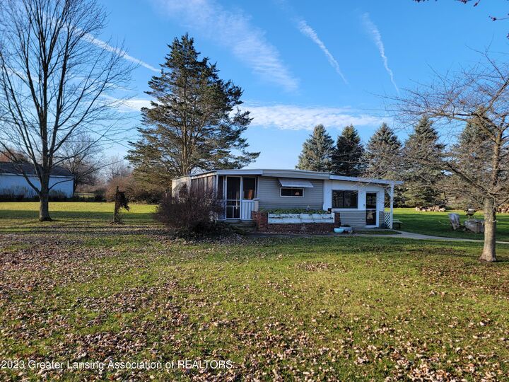 5341 Ann Drive  Bath MI 48808 photo