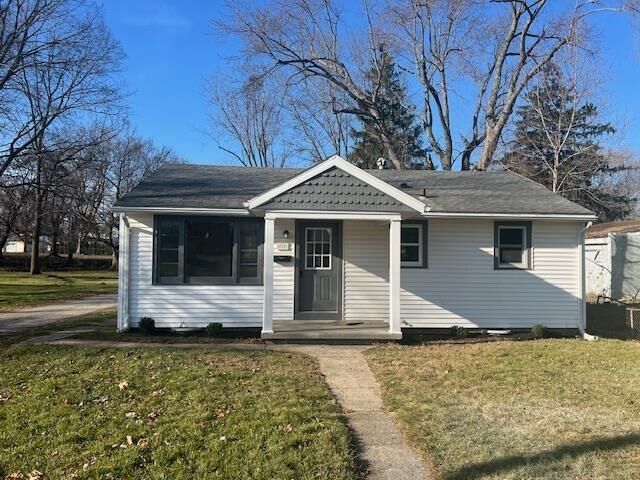 Property Photo: 820 Cline Street IN 46750