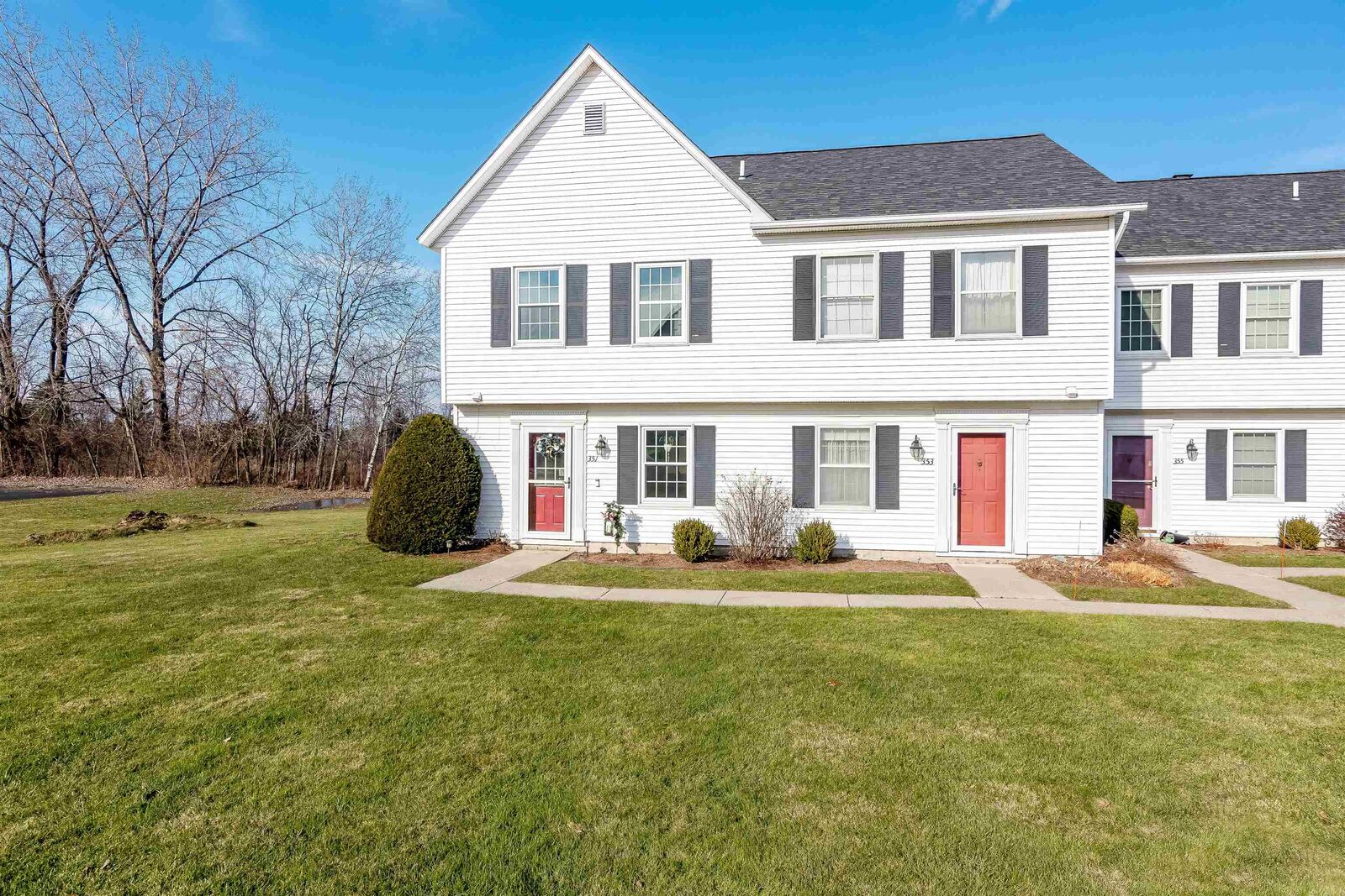 Property Photo:  351 Northview Court  VT 05495 