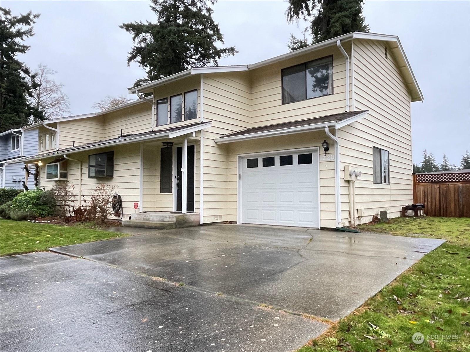 Property Photo: 1228 NW Lanyard Loop 1 WA 98277