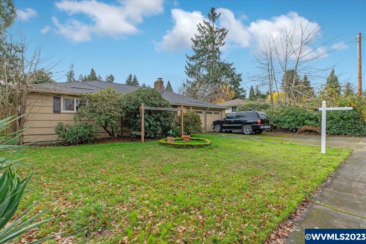 Property Photo:  1368  Hillendale Dr SE  OR 97302 