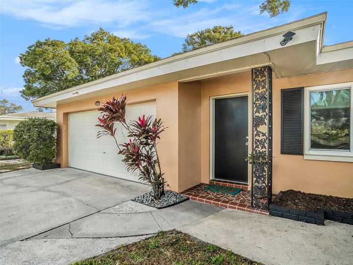 Property Photo:  1341 Buckingham Drive  FL 33756 